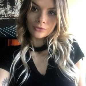 Meet your Posher, Holly